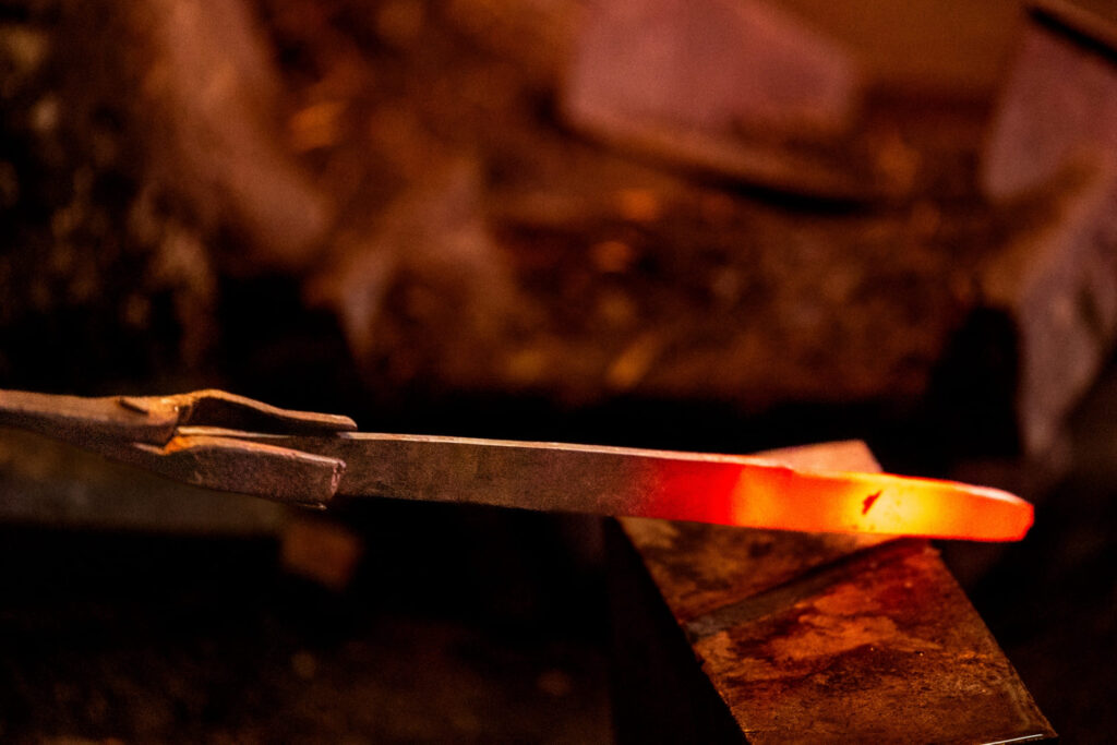 隕鉄や南蛮鉄を用いた日本刀とは？歴史的な背景と特徴